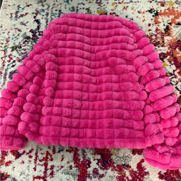 Pink Faux Furr Jacket Plush Cozy Outerwear - Picture 4 of 4